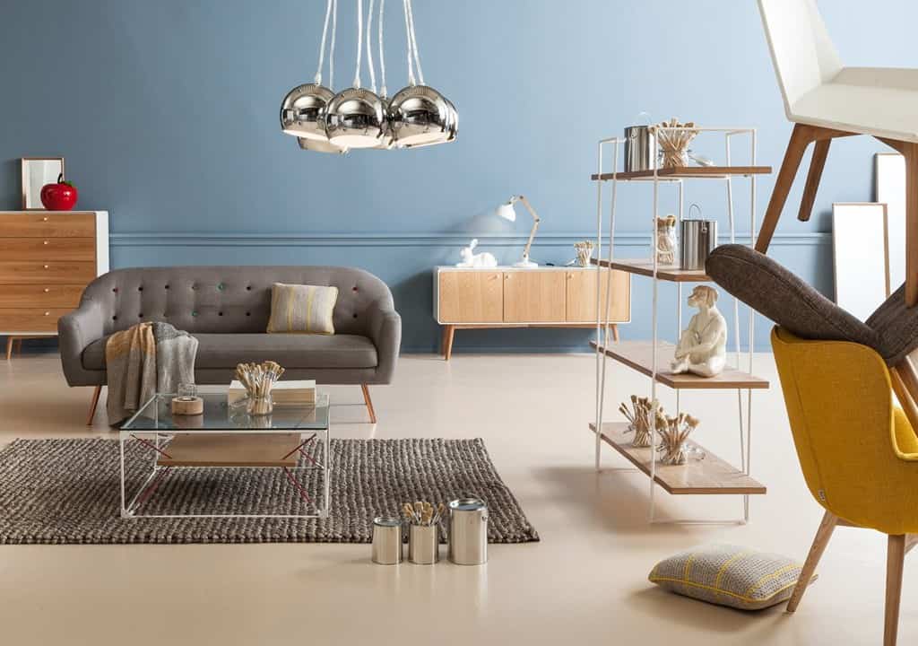 Elegant eingerichtetes Wohnzimmer mit stilvollem Dekor.