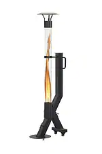Green Flame Rocket Heater Pellet-Terrassenofen in Schwarz mit Flamme im Glasrohr